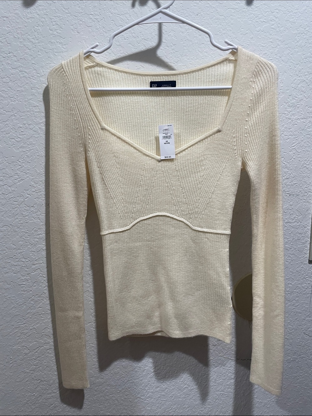 GAP Ribbed V-Neck Long Sleeve Top - Cream
